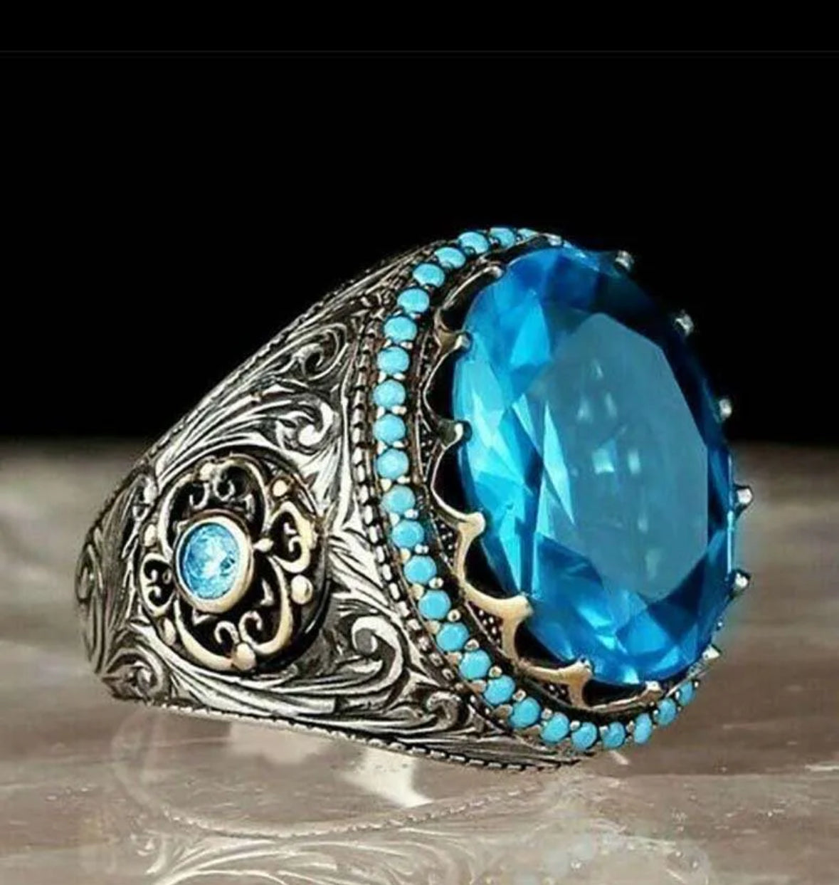 Bague Royale Turquoise Éclat et Élégance